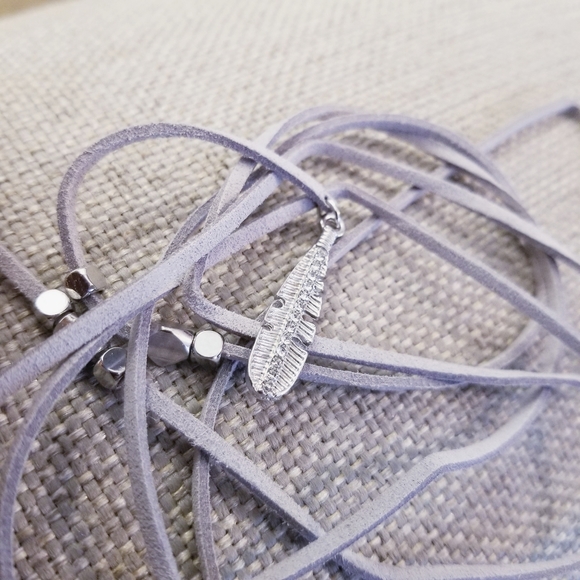 Vegan Leather Feather Long Wrap Necklace Choker - Picture 3 of 4